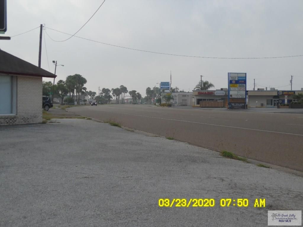 813 N 77 Sunshine Strip, Harlingen, TX 78550